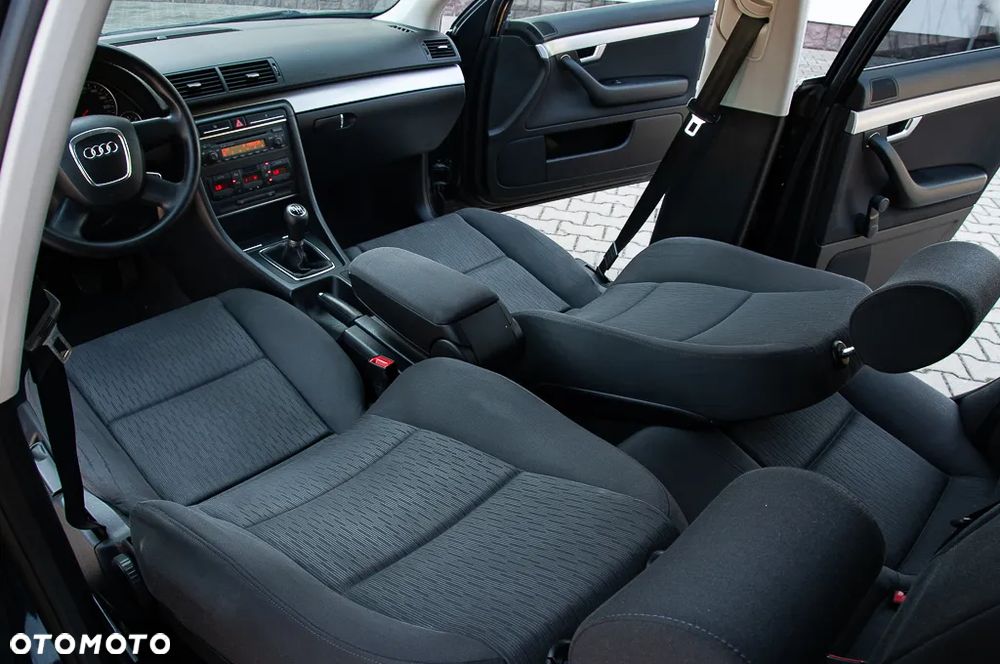 Audi A4 Avant 2.0 TDI - 16