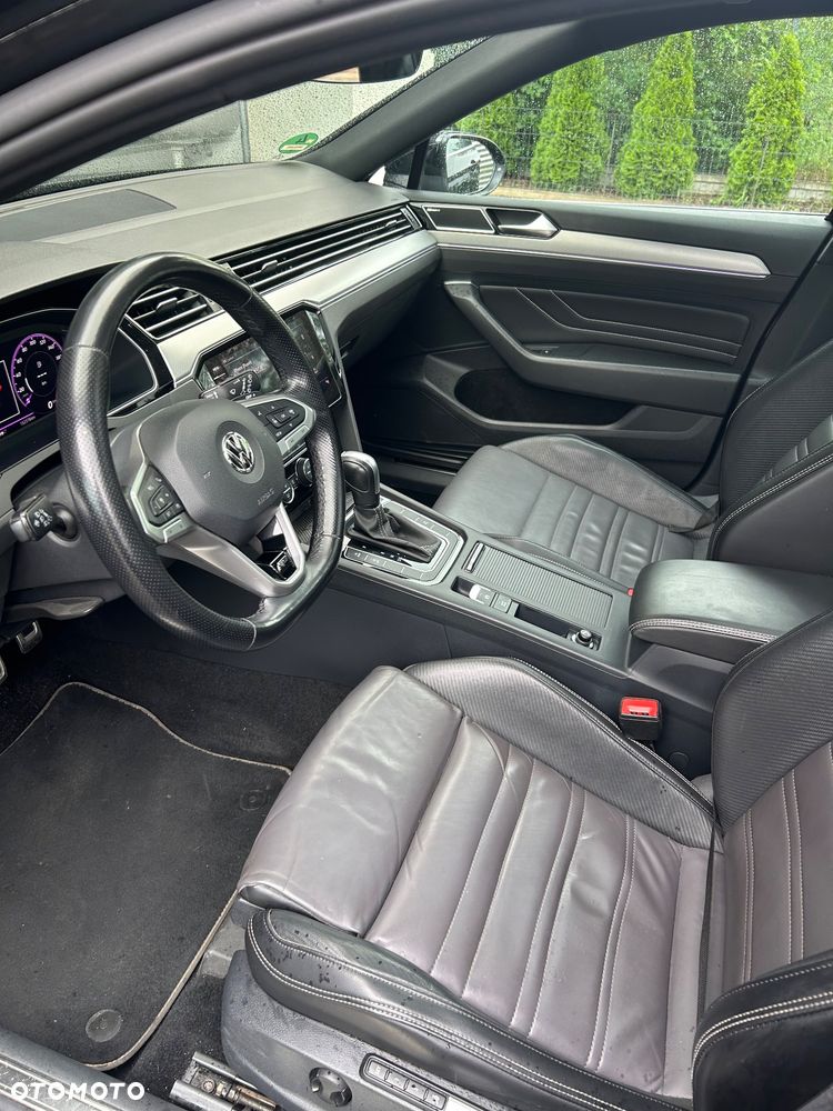 Volkswagen Passat - 10