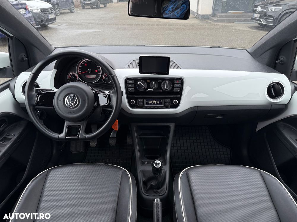 Volkswagen up! BlueMotion Technology club - 15
