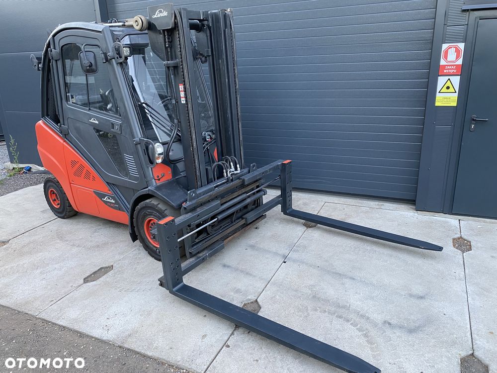 Linde H30T pozycjoner (1820mm), przesuw boczny, 2 butle - 1