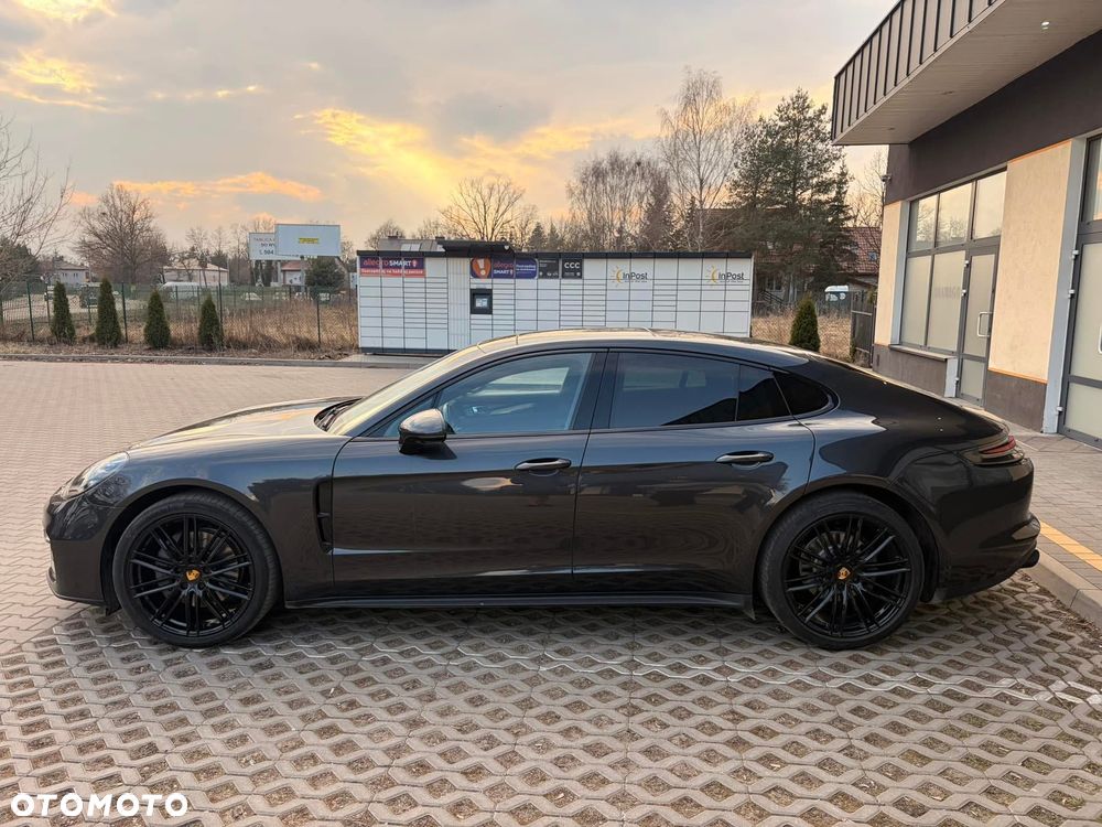 Porsche Panamera - 8