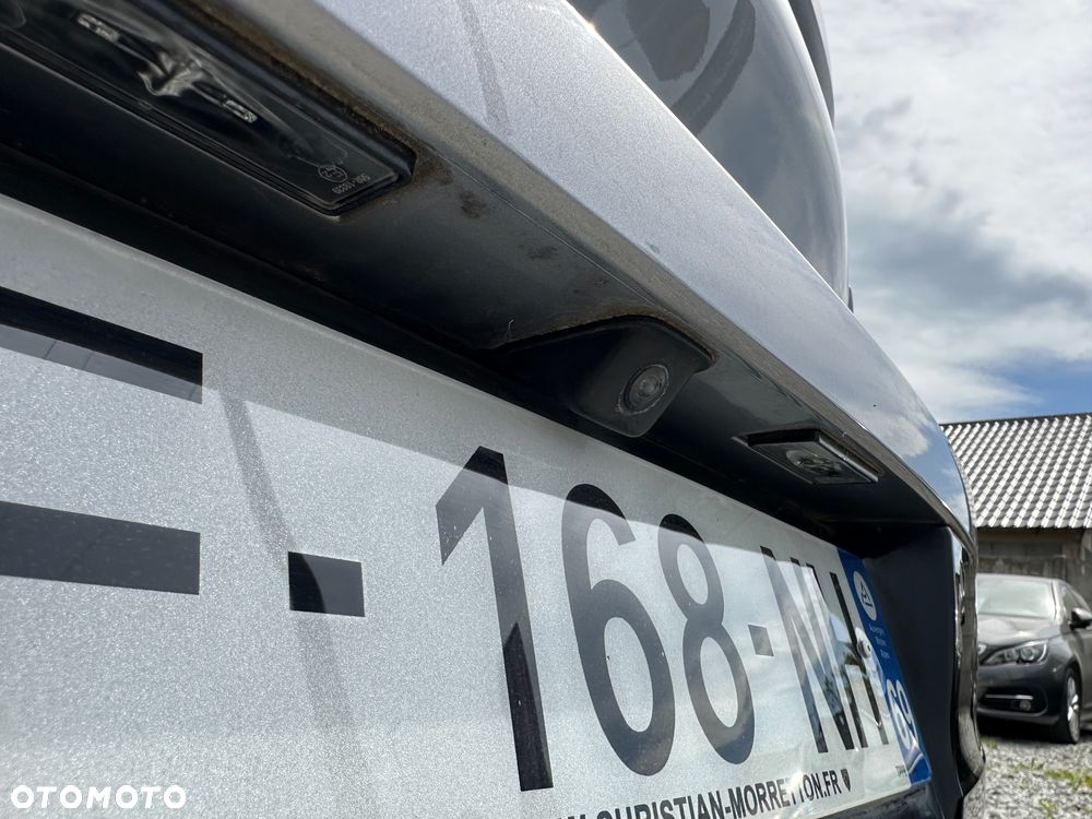 Peugeot 208 PureTech 100 GT - 8