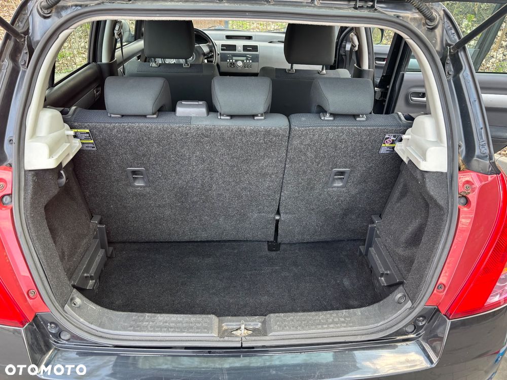 Suzuki Swift 1.3 DDiS Comfort - 8