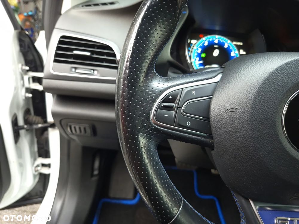 Renault Megane 1.6 TCe GT EDC - 22