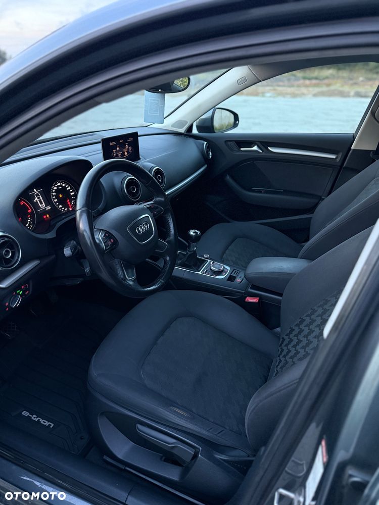 Audi A3 Sportback - 16