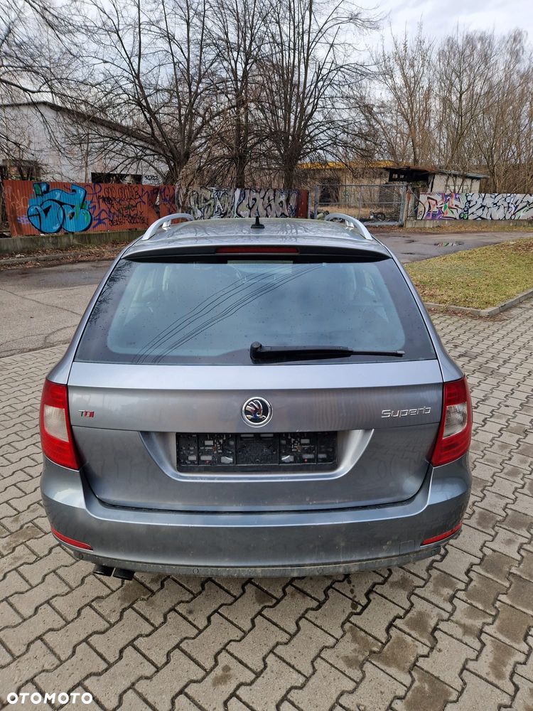Skoda Superb 2.0 TDI Active - 6