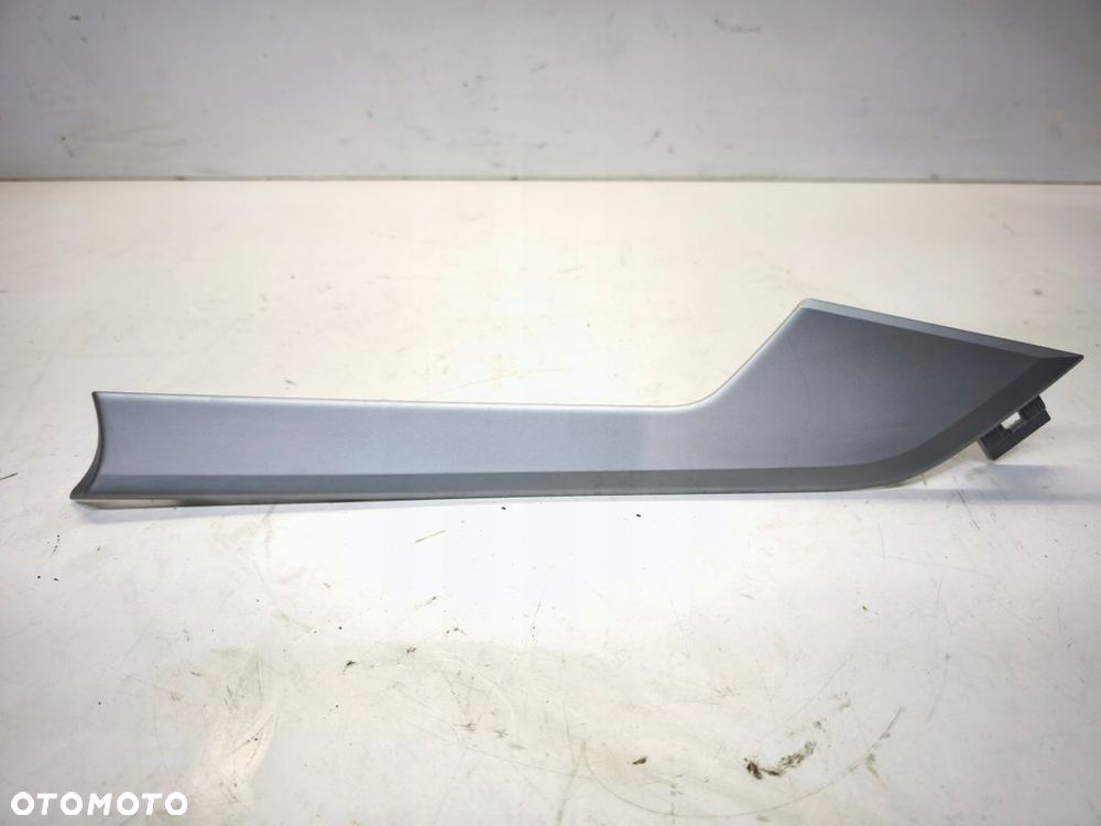 LISTWA DEKOR DRZWI PRAWY PRZÓD AUDI A4 B9 LIFT 8W0867410AG SZARY GŁADKI - 1