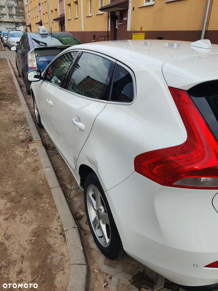 Volvo V40 D2 - 4