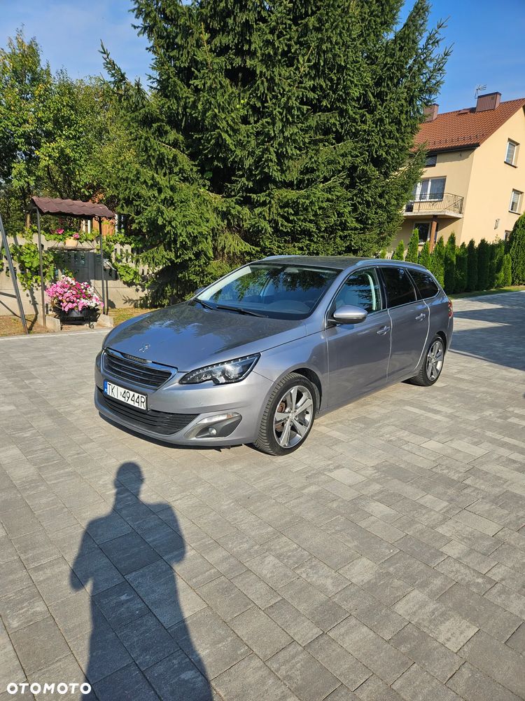 Peugeot 308 - 8