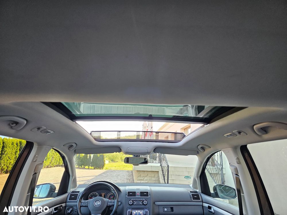 Volkswagen Touran 1.4 TSI DSG STYLE - 16