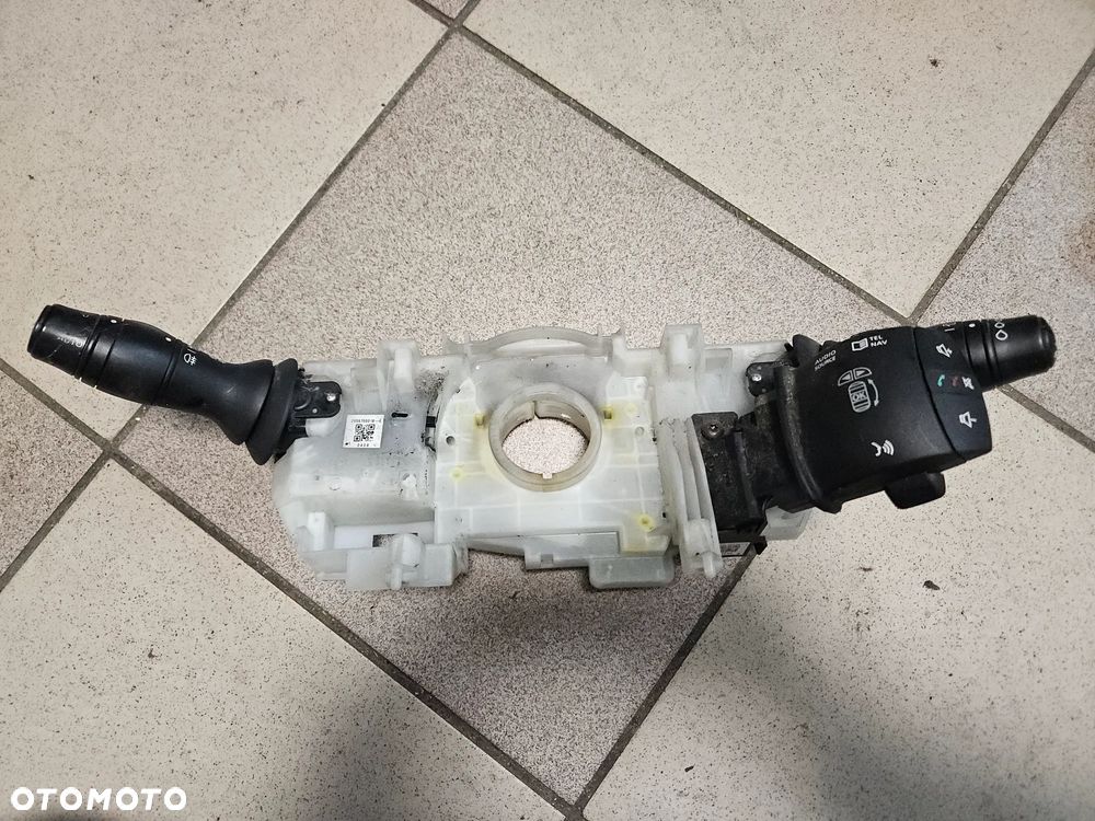 Przełącznik zespolony manetki Renault Laguna III 2009r 255670001R - 1