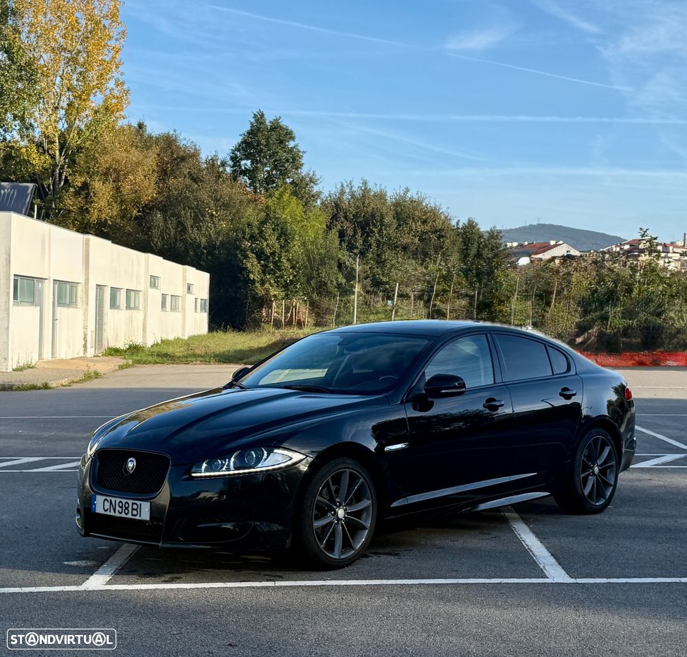 Jaguar XF - 12