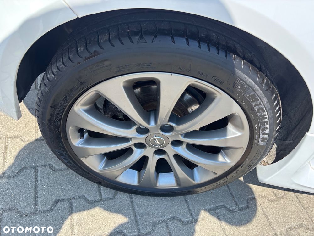 Opel Astra 1.6 Black&White - 18