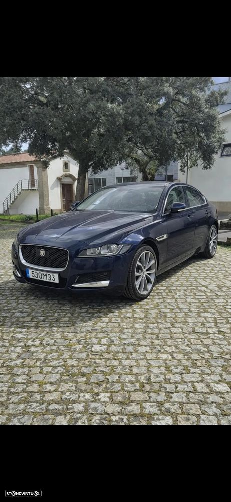 Jaguar XF 2.0 D Portfolio Aut. - 1