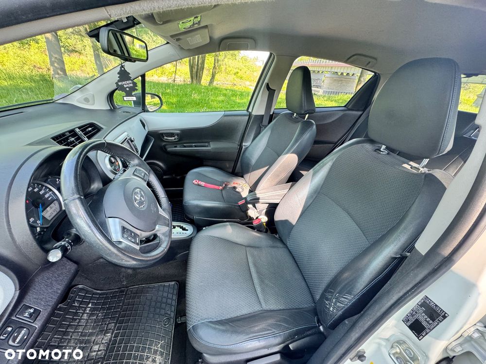 Toyota Yaris 1.5 VVT-i Team Deutschland - 18