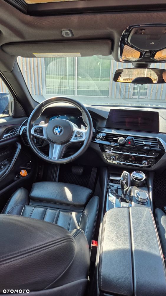 BMW Seria 5 530e iPerformance M Sport sport - 18