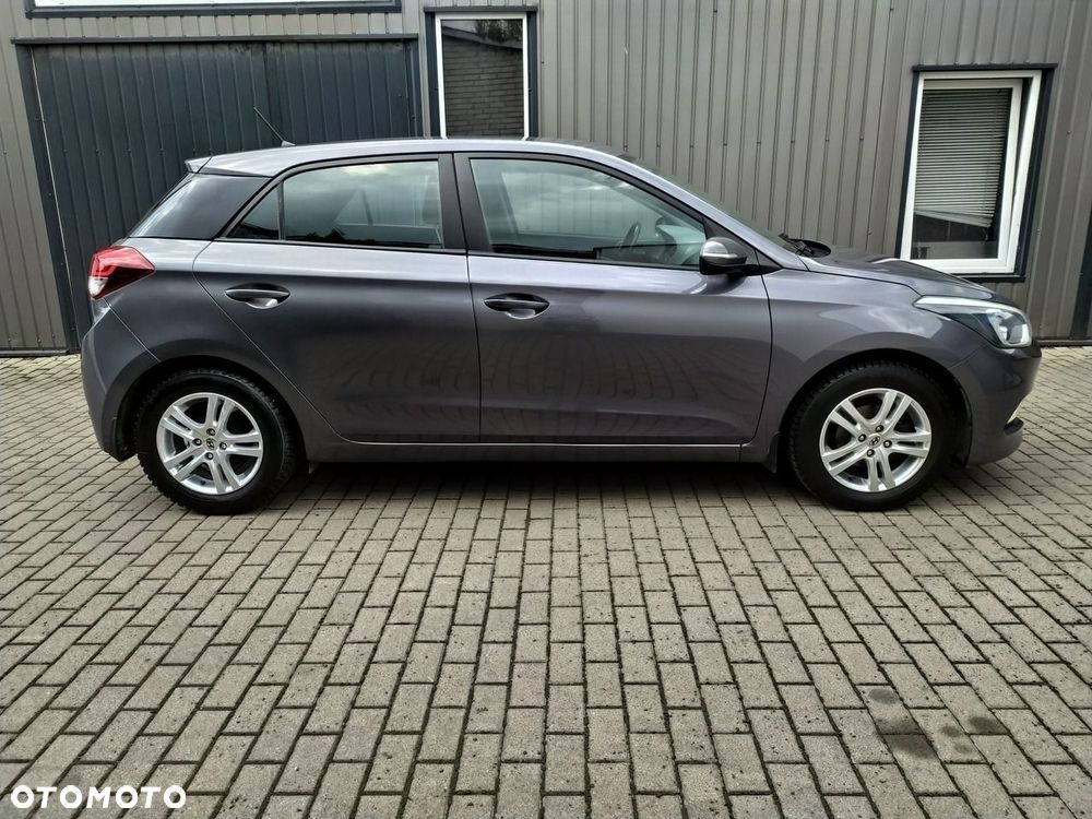 Hyundai i20 - 8