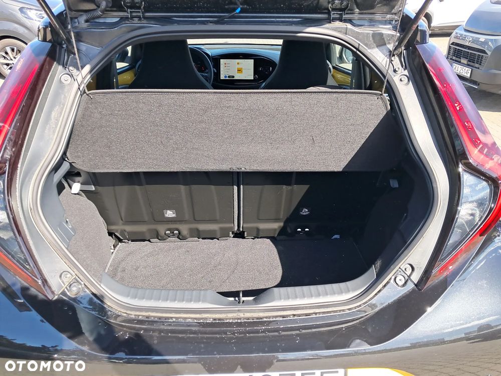 Toyota Aygo X - 12