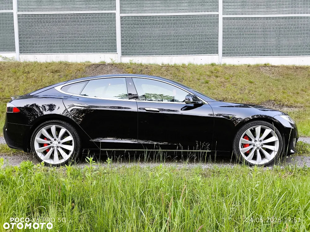 Tesla Model S Performance - 7