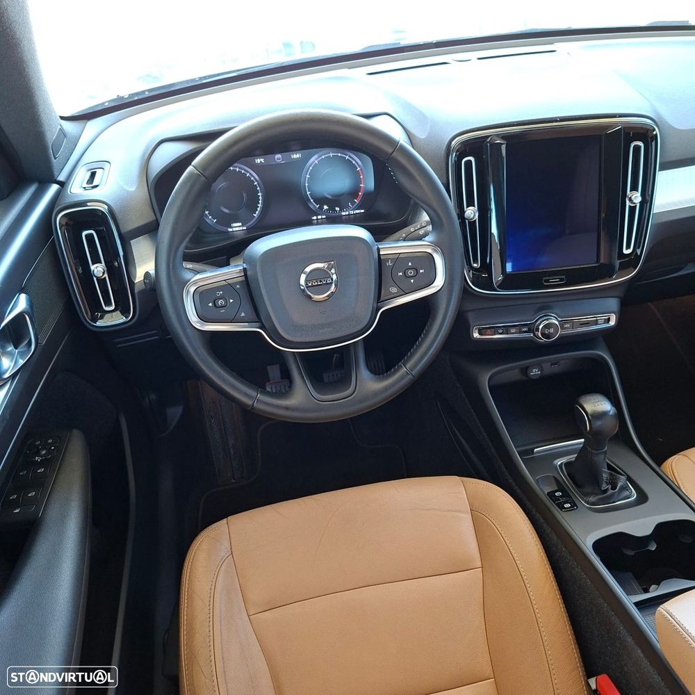 Volvo XC 40 1.5 T3 Momentum - 12