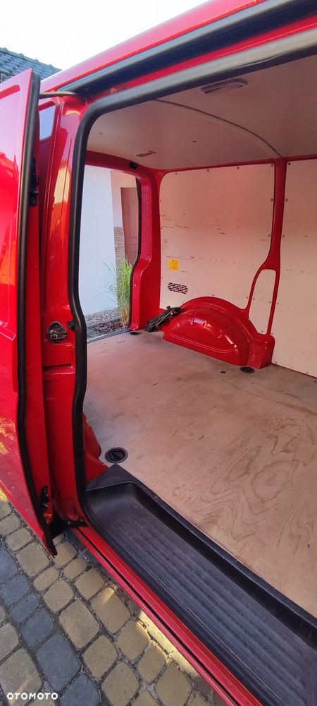 Volkswagen Transporter T5 - 16