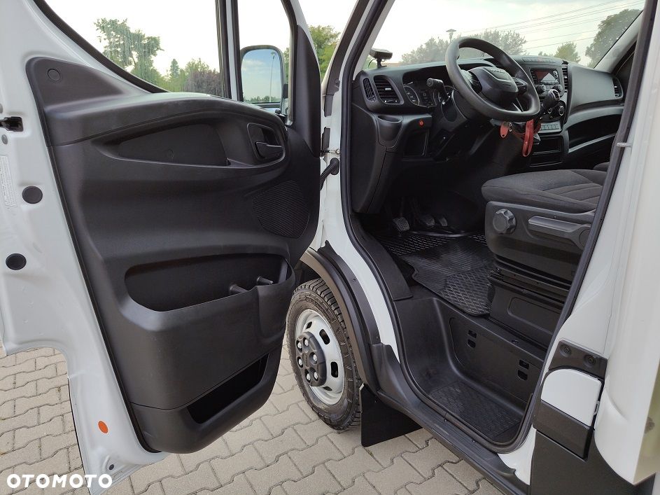 Iveco Daily 35/50C16 3.0 Chłodnia -29*C/+29*C 8 EuroPalet 4.20m. Zasilanie 230V JAK NOWY!! Salon PL!!1 WŁ! FULL SERWIS!! - 24