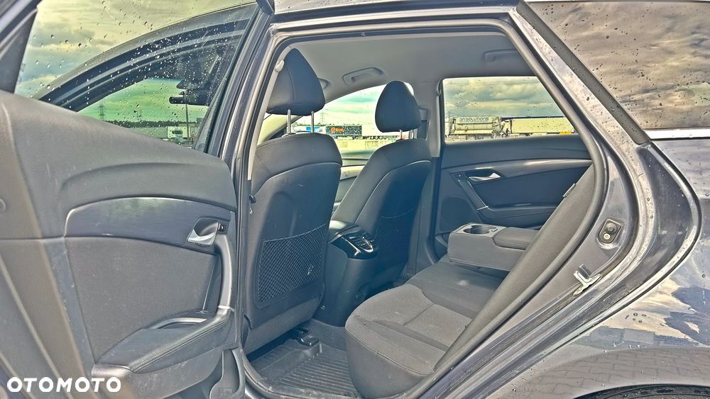 Hyundai i40 Kombi blue 1.7 CRDi DCT Premium - 13