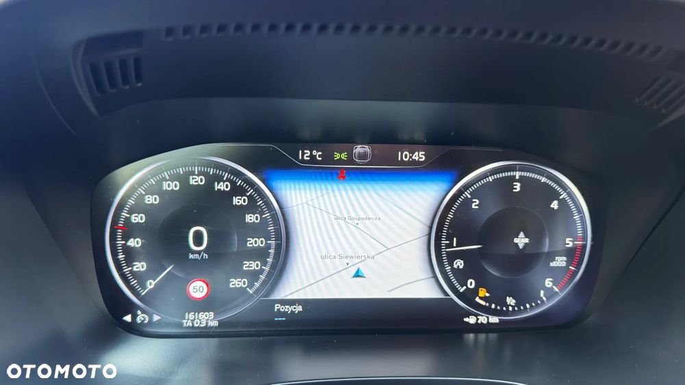 Volvo XC 60 D4 Momentum Pro - 24