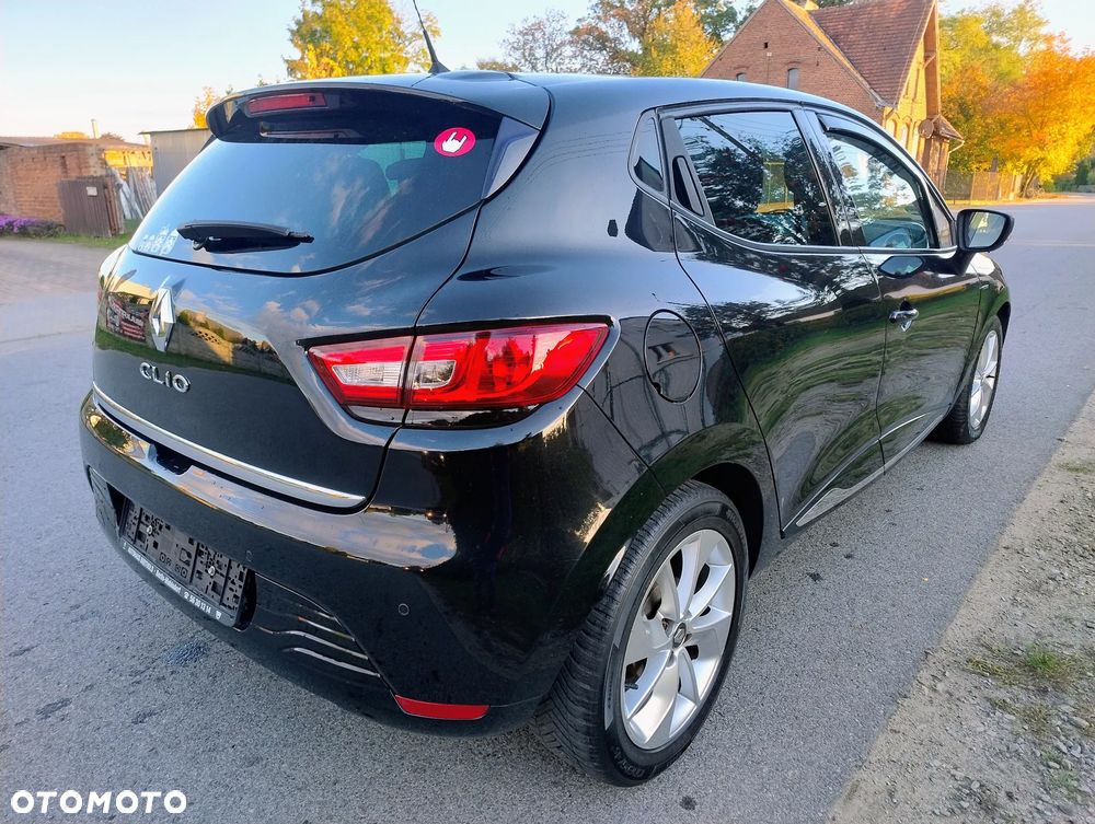 Renault Clio 2015 photo 2