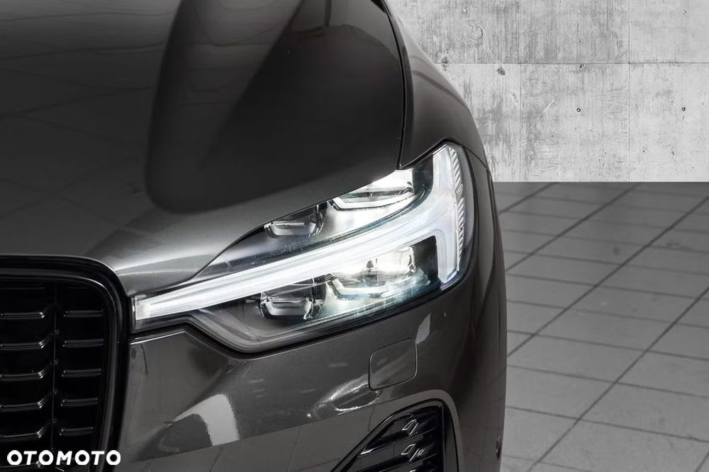 Volvo XC 60 T8 Plug-In Hybrid AWD R-Design - 16