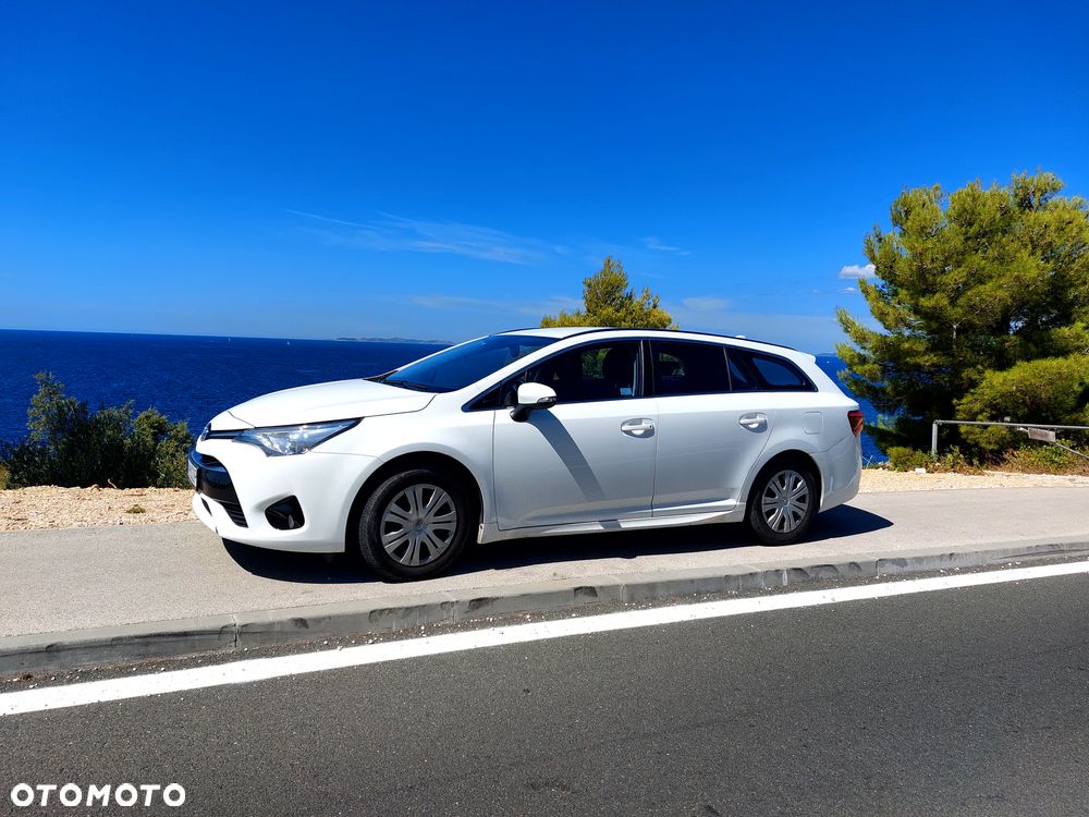 Toyota Avensis 1.8 Active - 3