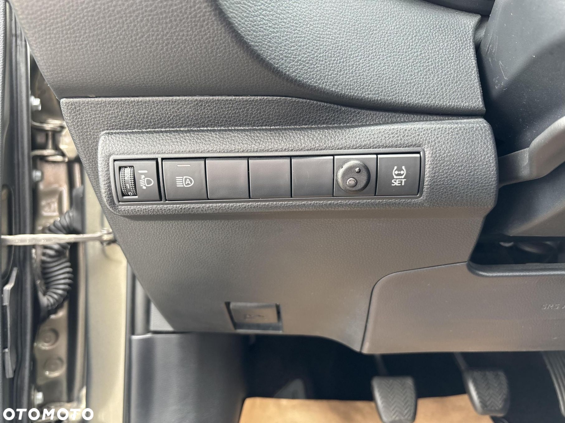 Toyota Corolla - 16
