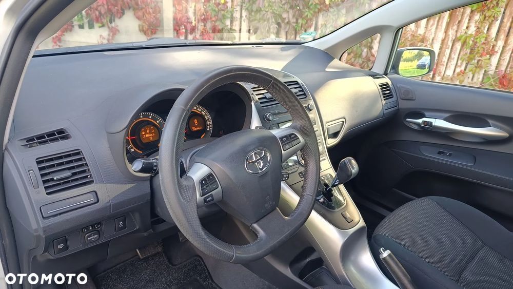 Toyota Auris 1.6 MultiMode Executive - 18