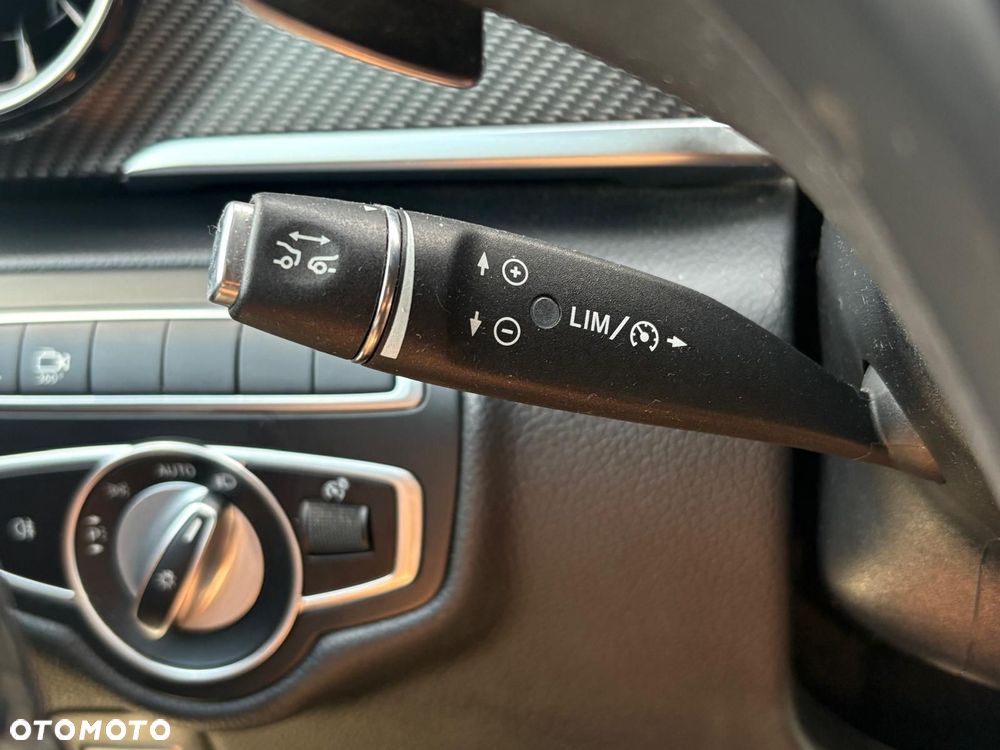 Mercedes-Benz Klasa V 300 d Avantgarde 9G-Tronic (ekstra d³) - 29