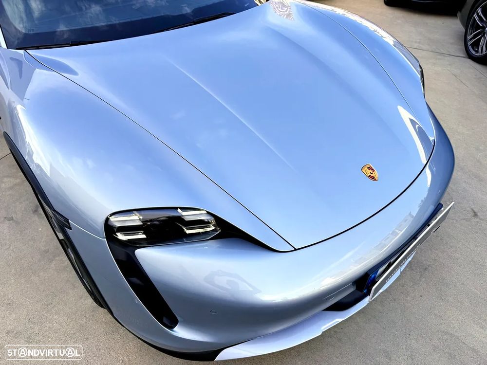 Porsche Taycan Cross Turismo 4 - 40