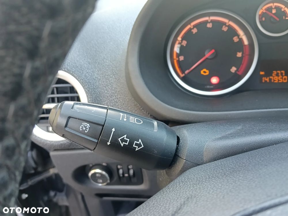 Opel Corsa 1.4 16V Innovation - 17