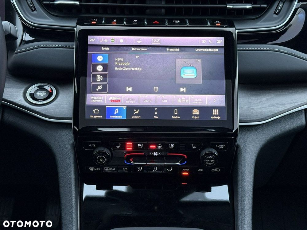 Jeep Grand Cherokee - 28