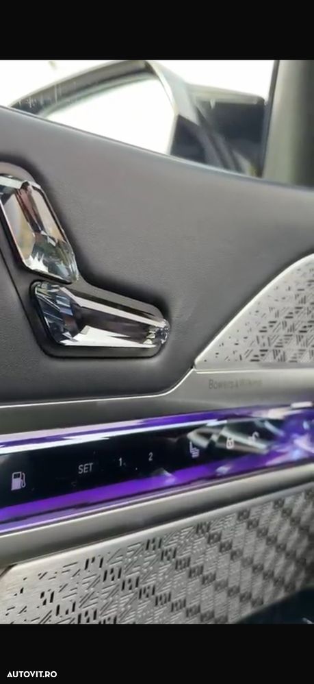BMW M7 M760e xDrive AT PHEV - 24
