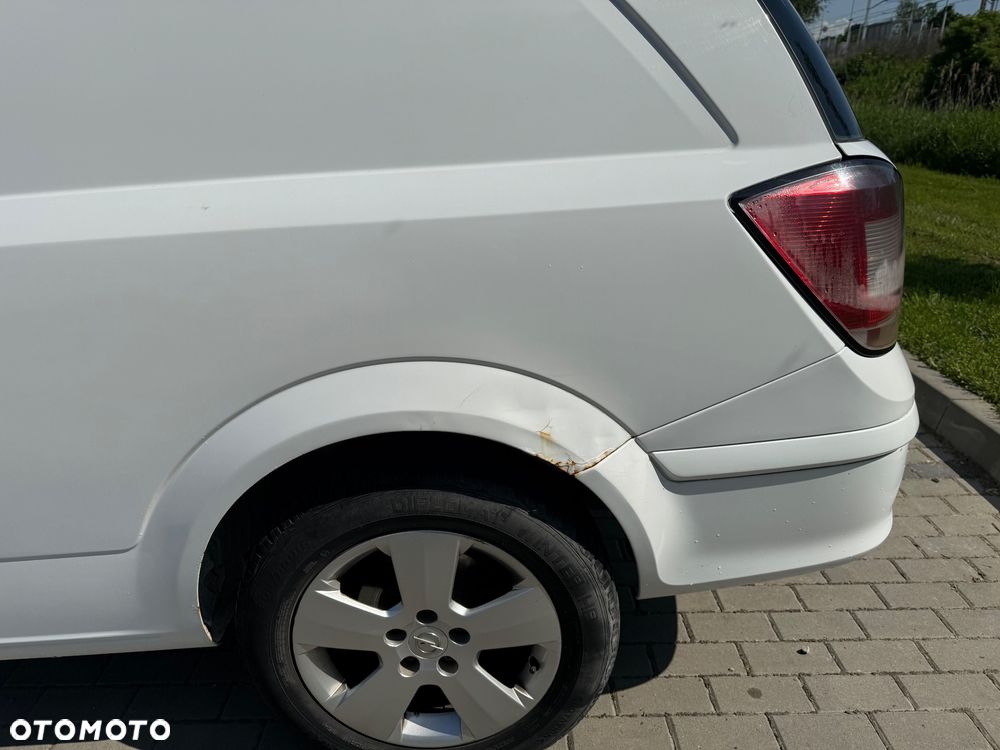 Opel Astra 1.3 CDTI Cosmo - 4