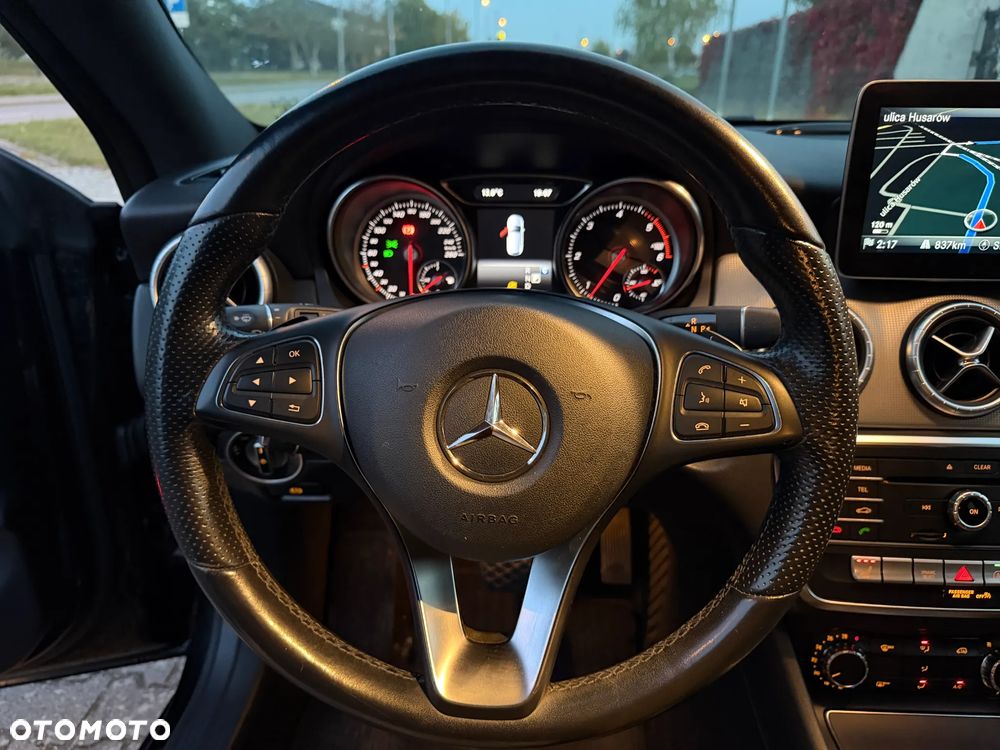 Mercedes-Benz CLA 200 d 7G-DCT UrbanStyle Edition - 25