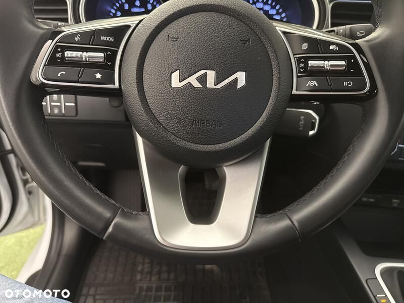 Kia Ceed 1.5 T-GDI M - 13