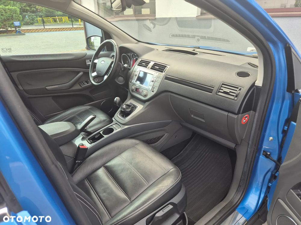 Ford Kuga 2.0 TDCi 4x4 Titanium - 22