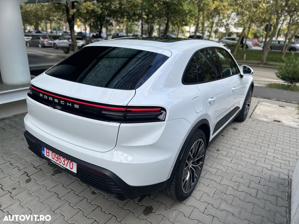 Porsche Macan - 8