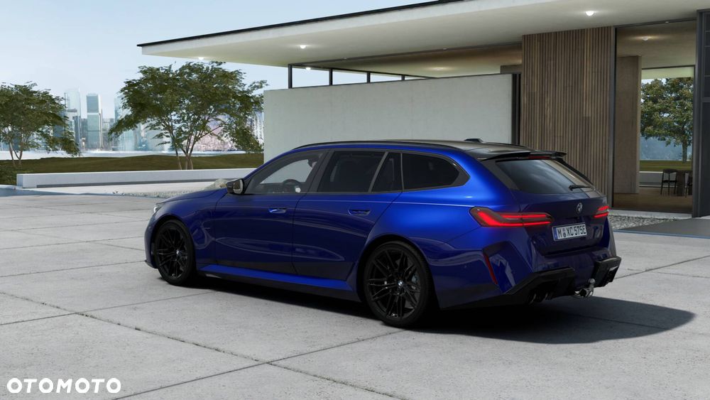 BMW M5 xDrive - 3