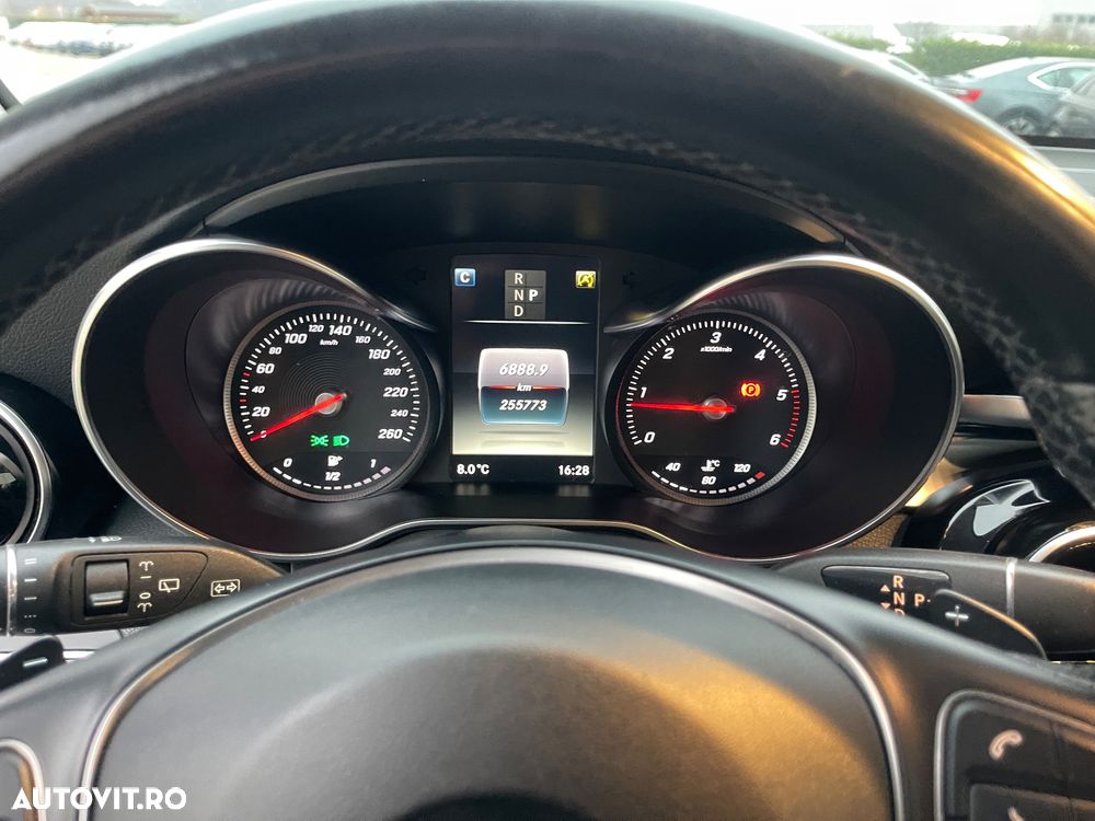 Mercedes-Benz GLC 220 d 4Matic 9G-TRONIC Exclusive - 39