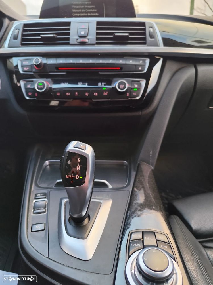 BMW 320 d Touring Aut. Luxury Line - 8