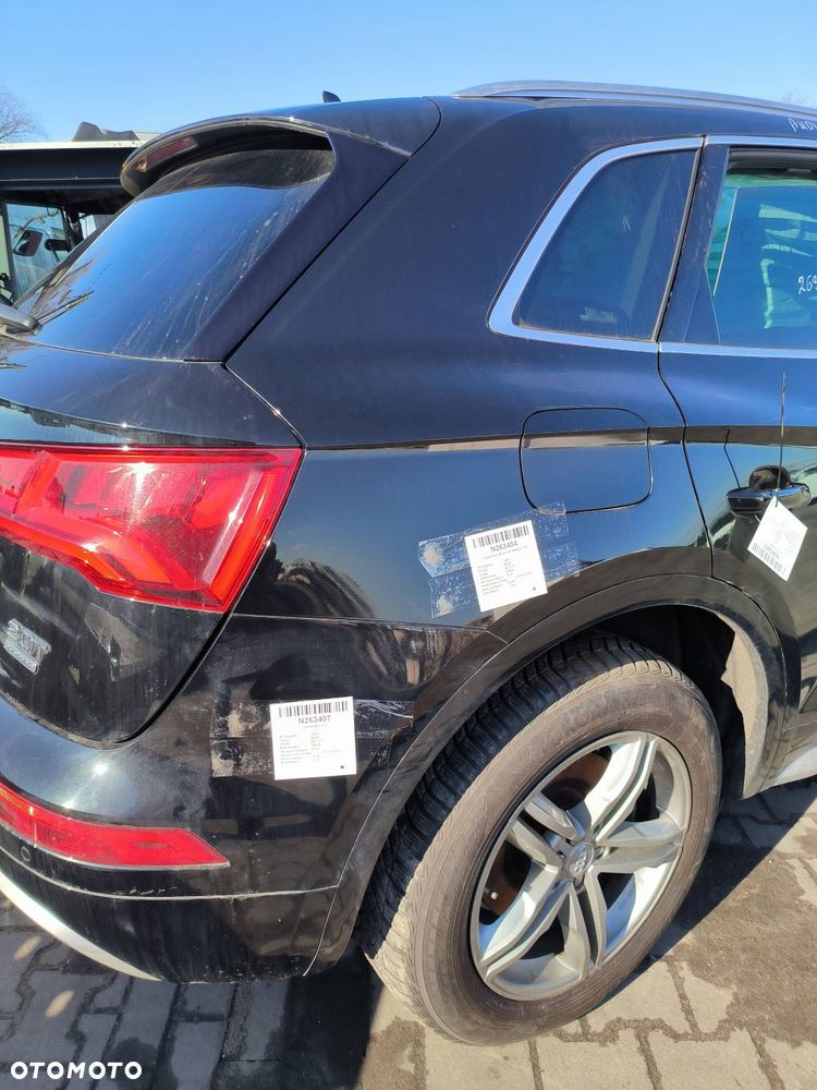 ĆWIARTKA BŁOTNIK PRAWY TYŁ AUDI Q5 II FY LY9T - 1
