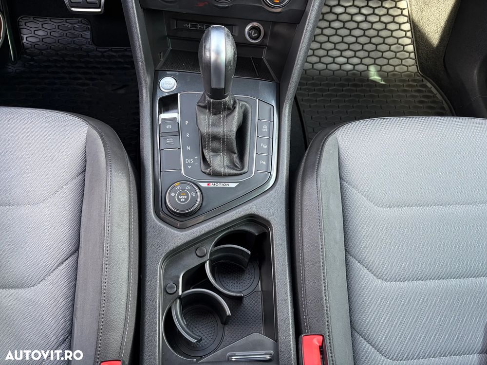 Volkswagen Tiguan 2.0 TSI OPF DSG 4Motion R-Line - 31