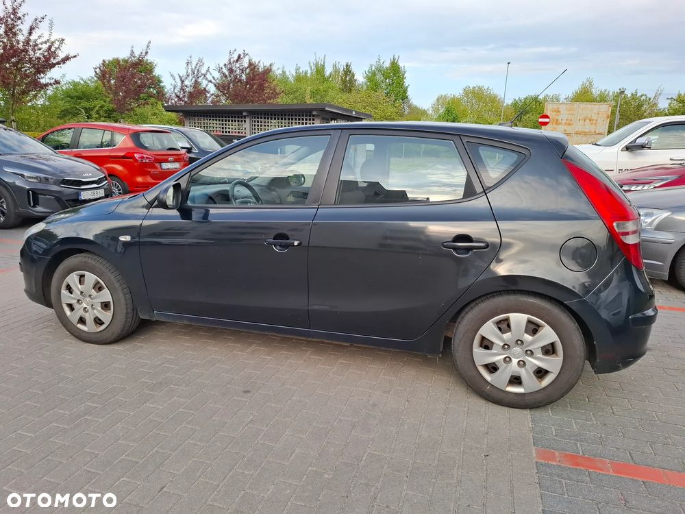 Hyundai i30 1.4 Classic - 9