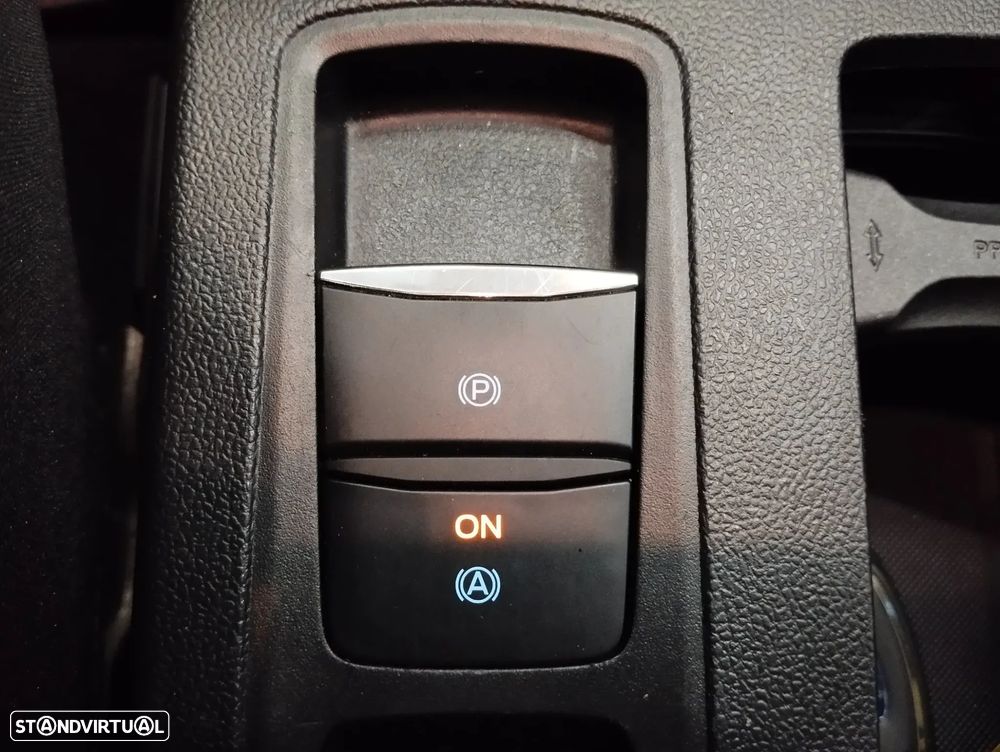 Ford Focus SW 1.0 EcoBoost ST-Line - 38